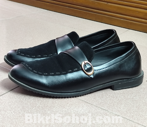Formal loafer shoe